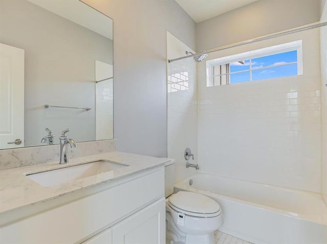 3107 Lyons RD B, Austin, TX 78702