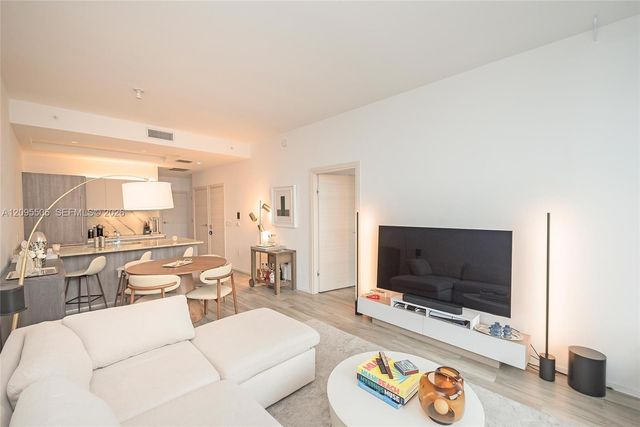 801 S Miami Avenue 4806, Miami, FL 33130