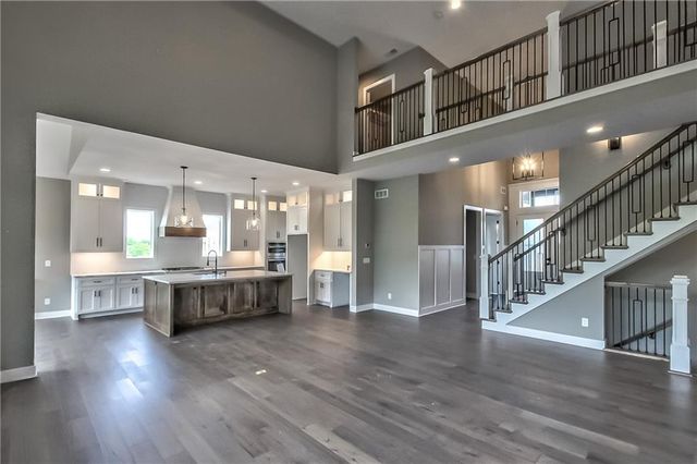 9371 W 170 Terrace, Overland Park, KS 66085