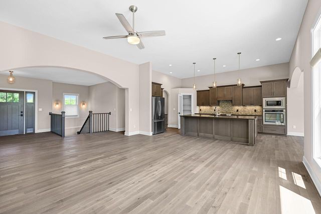 36860 Stillwater DRIVE, Summit, WI 53066