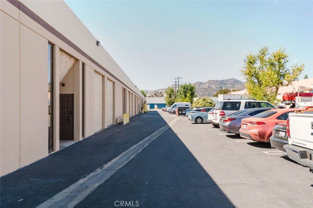 966 Owensmouth Avenue J, Chatsworth, CA 91311 — photo 2