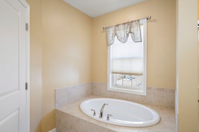 57 Augustus Court 4006, Reading, MA 01867