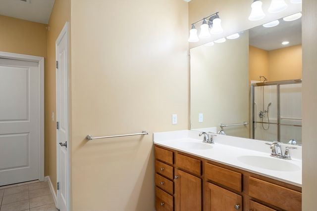 57 Augustus Court 4006, Reading, MA 01867