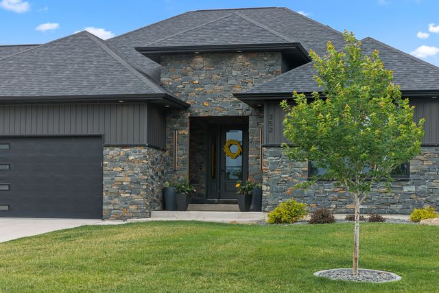 352 Madison Drive, Riverdale, IA 52722