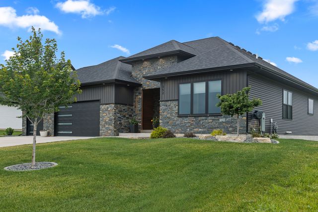 352 Madison Drive, Riverdale, IA 52722