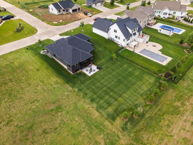352 Madison Drive, Riverdale, IA 52722