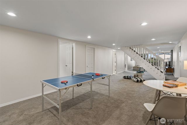 1710 N Bridgeview Dr, Tacoma, WA 98406