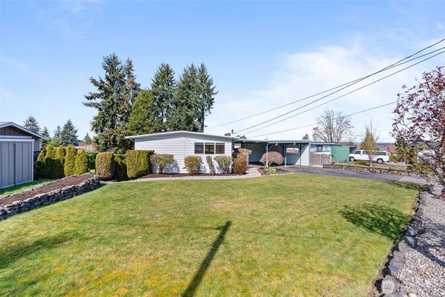 1710 N Bridgeview Dr, Tacoma, WA 98406