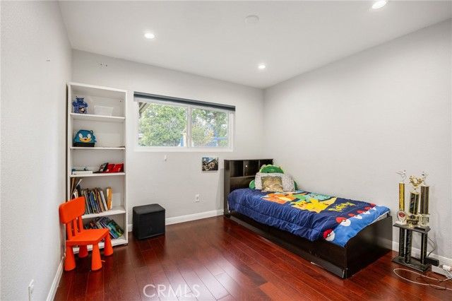 9419 Haskell Avenue, North Hills (los Angeles), CA 91343