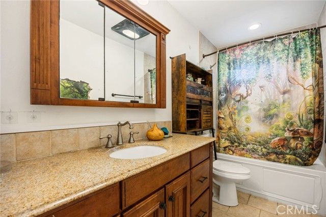 9419 Haskell Avenue, North Hills (los Angeles), CA 91343