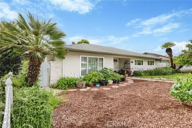 9419 Haskell Avenue, North Hills (los Angeles), CA 91343