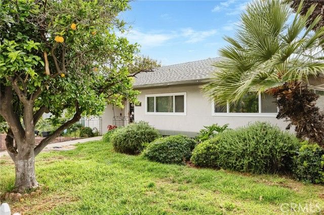 9419 Haskell Avenue, North Hills (los Angeles), CA 91343