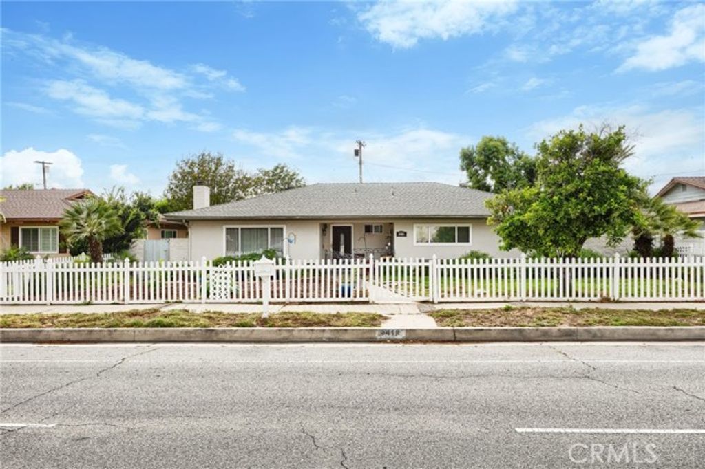 9419 Haskell Avenue, North Hills (los Angeles), CA 91343