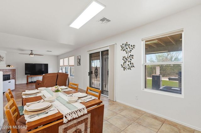 5758 W King Snake Drive, Tucson, AZ 85742