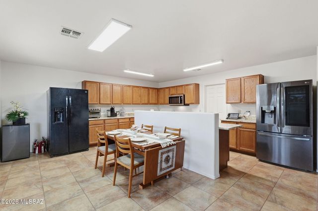 5758 W King Snake Drive, Tucson, AZ 85742