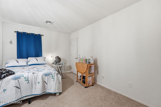 5758 W King Snake Drive, Tucson, AZ 85742