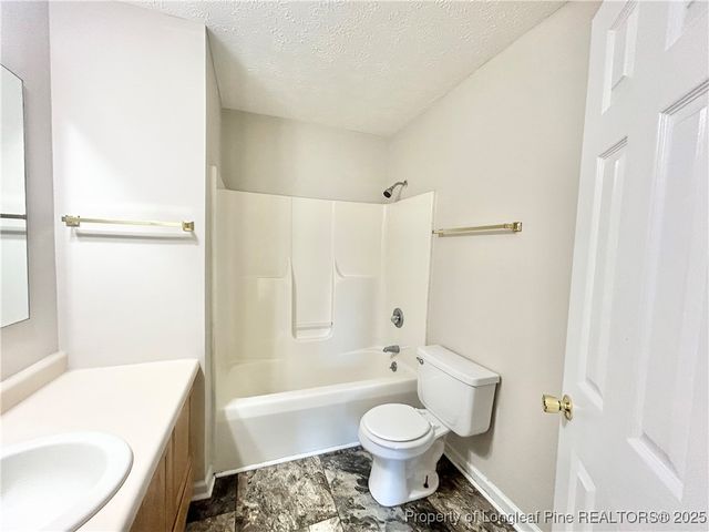 4324 Falls Drive, Hope Mills, NC 28348