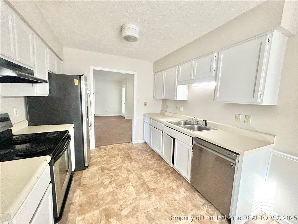 4324 Falls Drive, Hope Mills, NC 28348 — photo 4