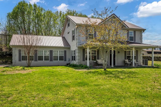 108 Lake Valley Road, Dickson, TN 37055