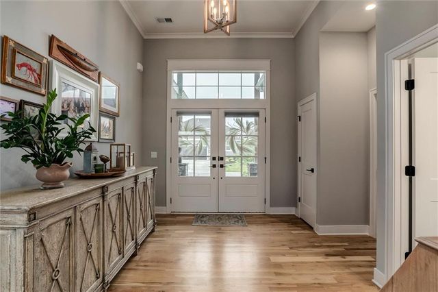 25215 W 92nd Street, Lenexa, KS 66227