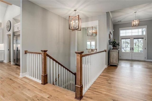 25215 W 92nd Street, Lenexa, KS 66227
