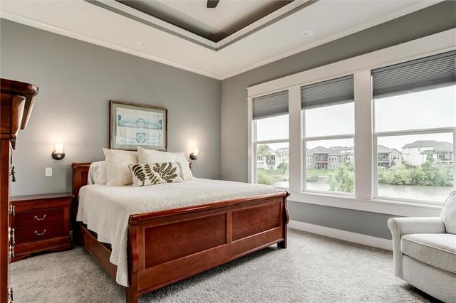 25215 W 92nd Street, Lenexa, KS 66227