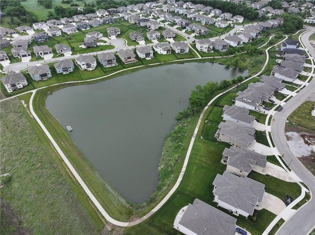 25215 W 92nd Street, Lenexa, KS 66227