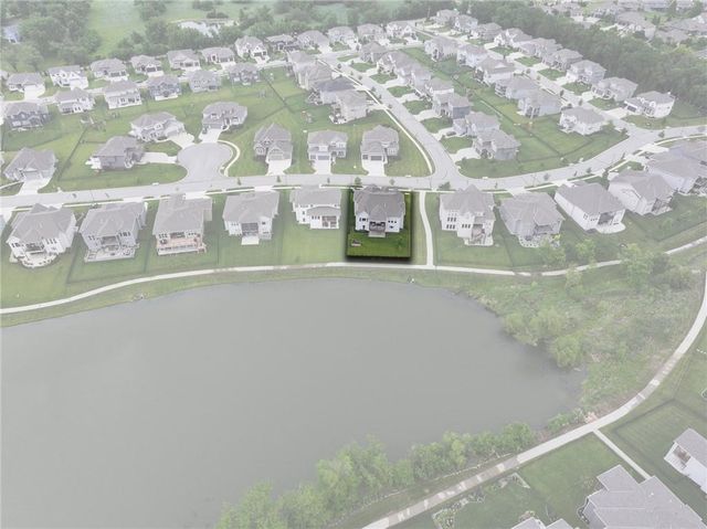 25215 W 92nd Street, Lenexa, KS 66227