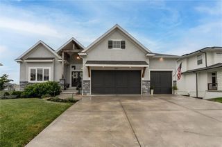 25215 W 92nd Street, Lenexa, KS 66227