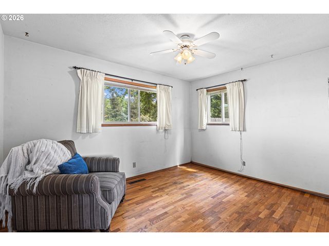 4203 Sw SHERIDAN Ave, Pendleton, OR 97801