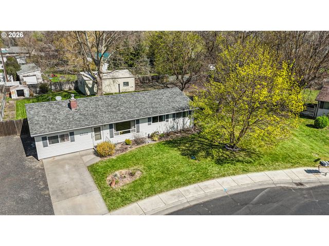 4203 Sw SHERIDAN Ave, Pendleton, OR 97801