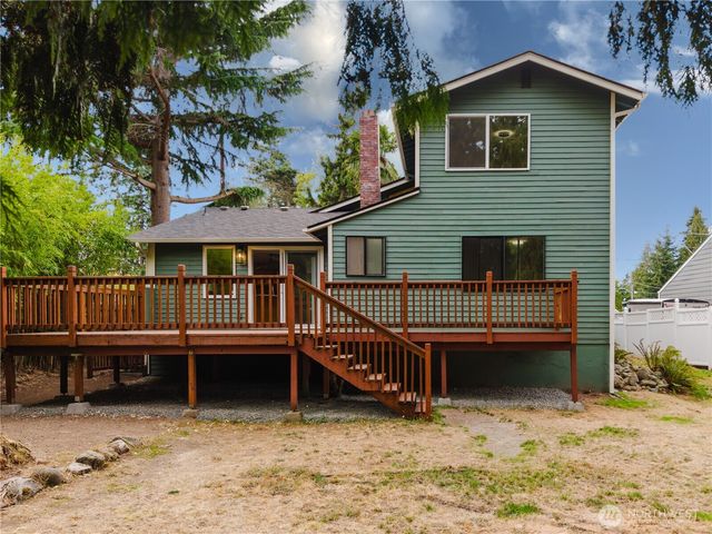 10050 13th Avenue NW, Seattle, WA 98177