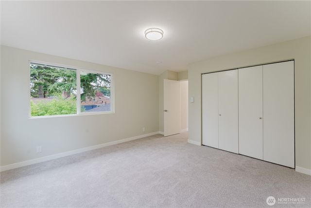 10050 13th Avenue NW, Seattle, WA 98177