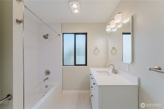 10050 13th Avenue NW, Seattle, WA 98177