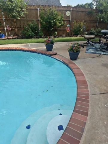 2424 SW 100th Street, Oklahoma City, OK 73159