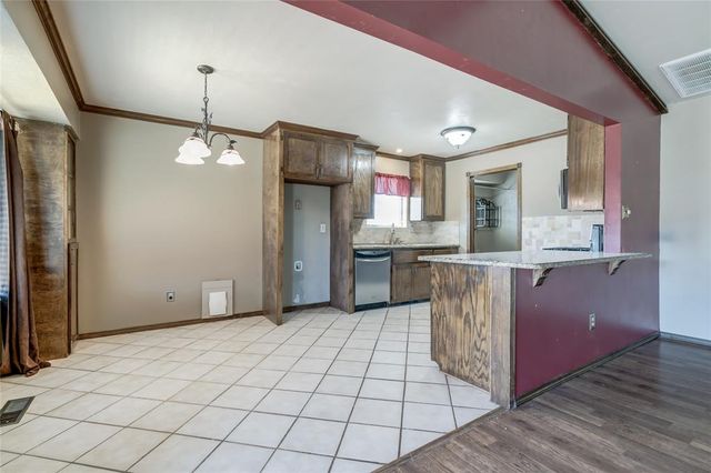 2424 SW 100th Street, Oklahoma City, OK 73159