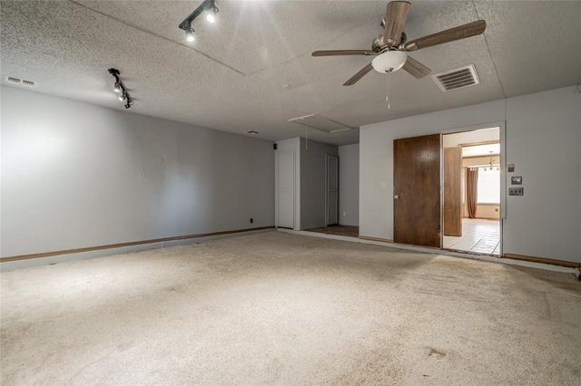 2424 SW 100th Street, Oklahoma City, OK 73159