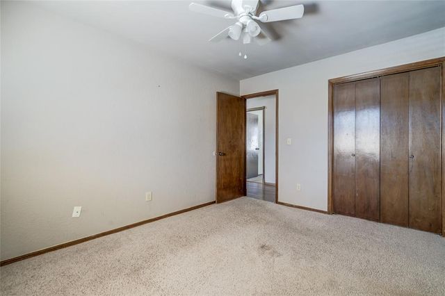 2424 SW 100th Street, Oklahoma City, OK 73159