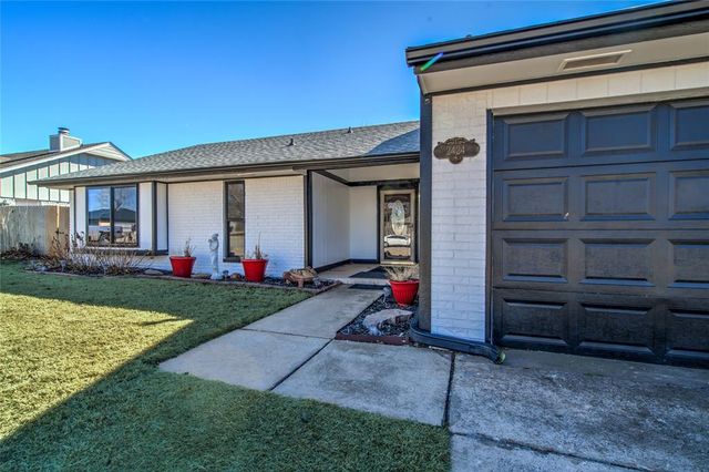 2424 SW 100th Street, Oklahoma City, OK 73159