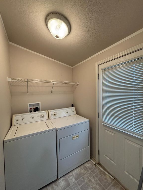 Image 10 of property listing at 17248 Bonita Road, Madera, CA 93636