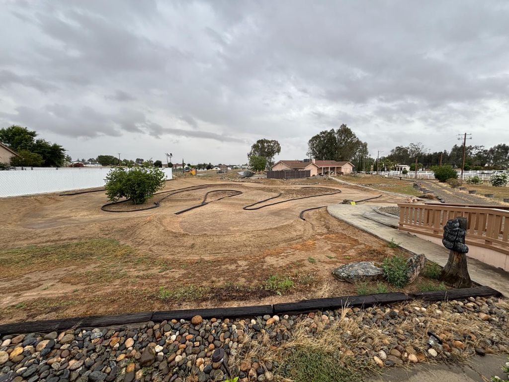 Image 17 of property listing at 17248 Bonita Road, Madera, CA 93636