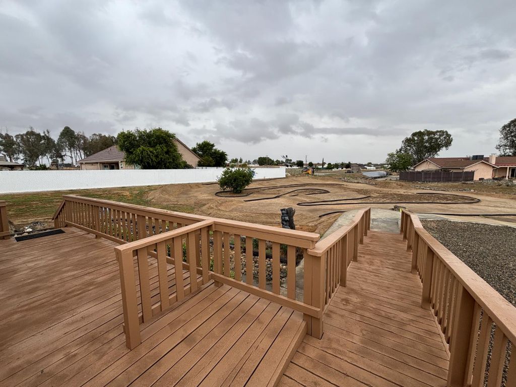 Image 19 of property listing at 17248 Bonita Road, Madera, CA 93636