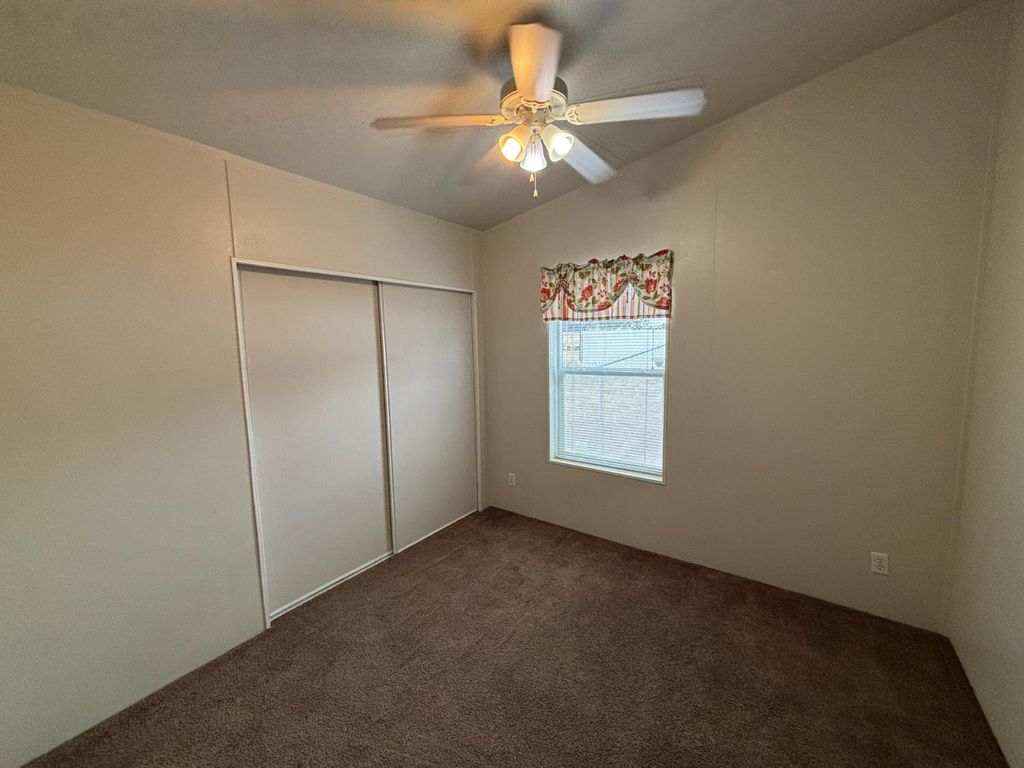 Image 8 of property listing at 17248 Bonita Road, Madera, CA 93636