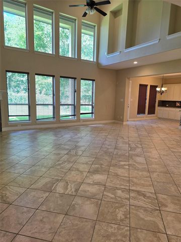 10 Val Delsa Court, Missouri City, TX 77459