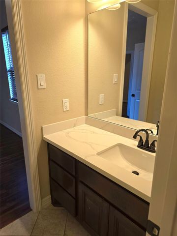 10 Val Delsa Court, Missouri City, TX 77459