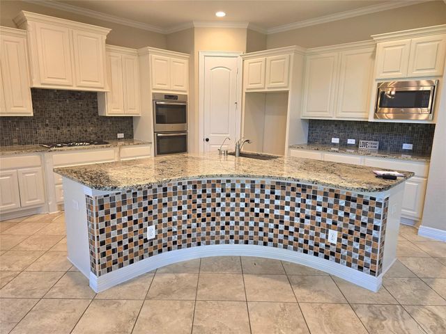 10 Val Delsa Court, Missouri City, TX 77459
