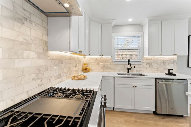 50 Clifford St, Boston, MA 02119