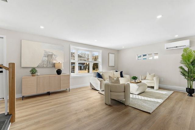 50 Clifford St, Boston, MA 02119