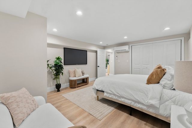 50 Clifford St, Boston, MA 02119