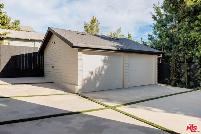 1018 Manzanita Street, Los Angeles, CA 90029